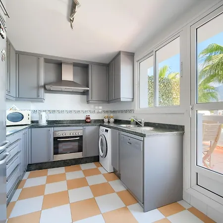 Cozy 3 Bed Duplex With Shared Swimming Pool In Nueva Andalucia Apartment