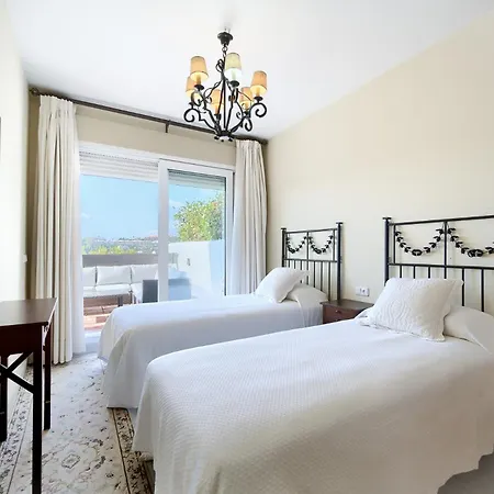 Apartment Cozy 3 Bed Duplex With Shared Swimming Pool In Nueva Andalucia Marbella
